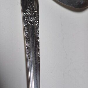 La Rose (Silverplate, 1938) by Oneida Silver Serving Spoons (2)